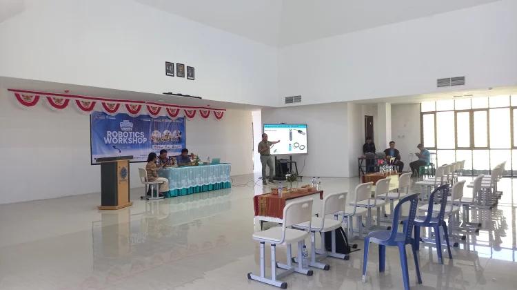 Menyongsong Masa Depan Robotik: Dari Ruang Kelas ke Panggung Inovasi