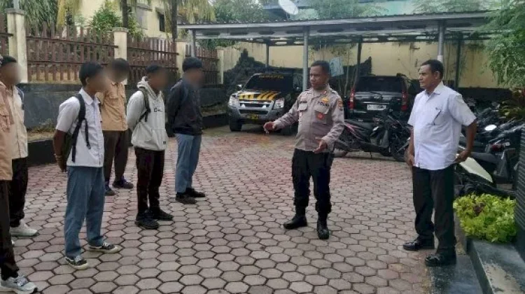Polsek Kota Raja Bubarkan Aksi Tawuran Antar Pelajar di Kupang
