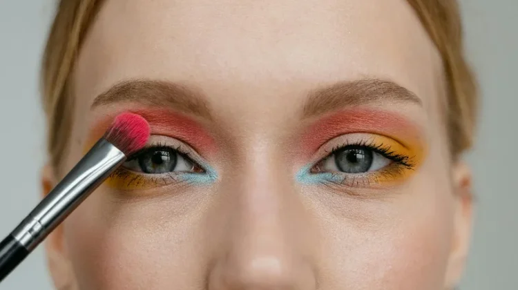 Tren Blurred Makeup Teknik Riasan Halus yang Viral