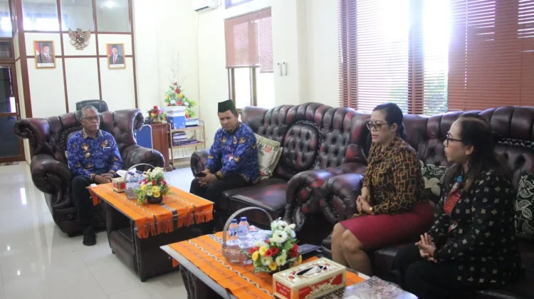 Wabup Sumba Barat Dukung Pascasarjana Demi SDM Unggul