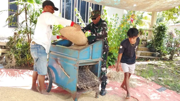 Babinsa Ajak Warga Manfaatkan Lahan Demi Ketahanan Pangan