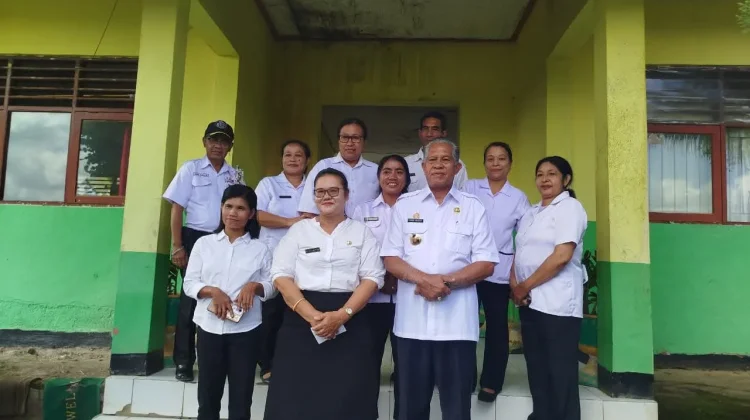 Wabup Thimo Ragga Tinjau Sekolah Tekankan Disiplin ASN