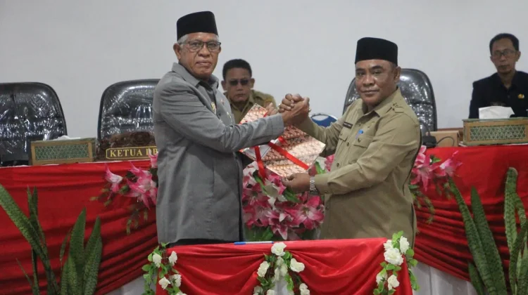 Wabup Sumba Barat Hadiri Paripurna LKPJ DPRD 2025
