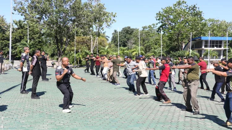 Pastikan Tubuh Tetap Bugar, Satpol PP NTT Latihan Bela Diri