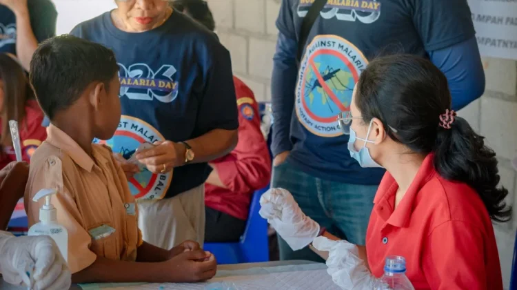 Rotary Club Kupang Victory Peringati Hari Malaria Sedunia 2026 di Rote Ndao