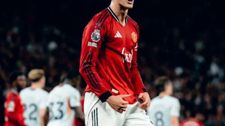 Manchester United Kian Kokoh di Papan Atas usai Tekuk Brentford 2-1