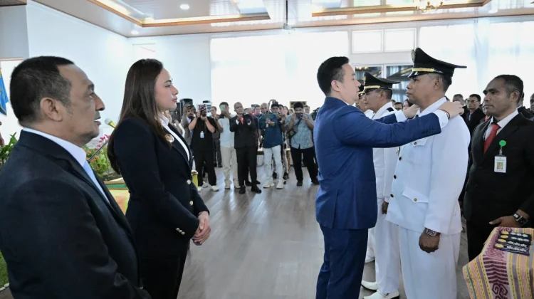 Wali Kota Kupang Lantik  Pejabat Fungsional Administrator Kepsek