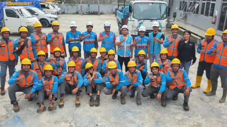 PLN Terjunkan 40 Personel Lintas Unit Percepat Listrik Waipakolo