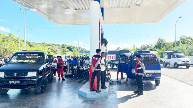 Polisi Pastikan Kemanan Distribusi BBM di SPBU Longgo