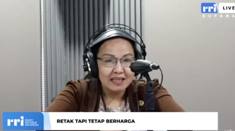 Mutiara Pagi: Retak tapi Tetap Berharga