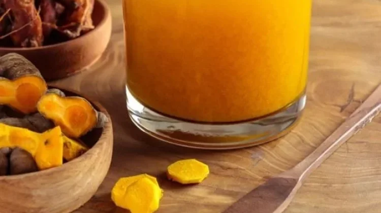 Reaksi Tubuh ketika Minum Air Kunyit Seminggu