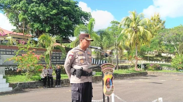 Kapolres Pimpin Upacara Korps Raport Kenaikan Pangkat Pengabdian