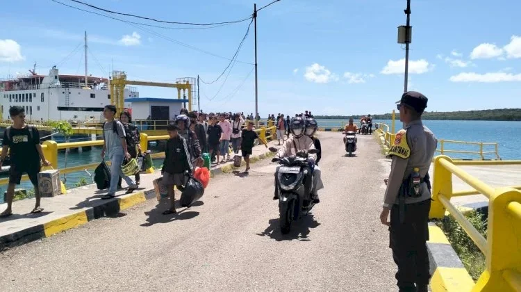 Pengamanan Pelabuhan Pantai Baru, Polisi Jaga Kenyamanan Penumpang