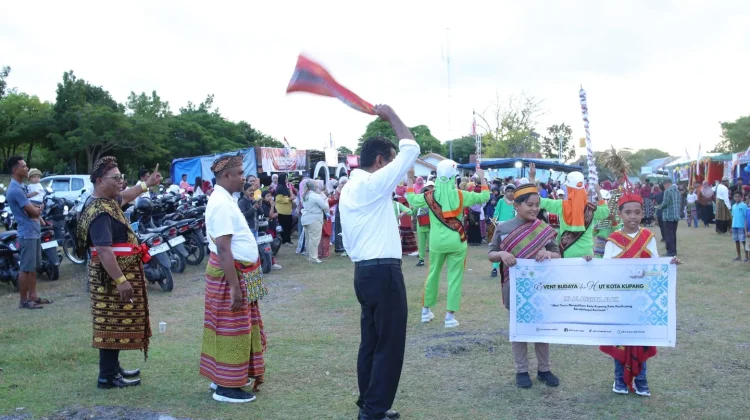 Jaga Nilai Leluhur, Kelurahan Penkase Oeleta, Kota Kupang Gelar Festival Budaya