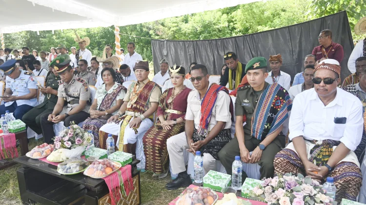 Bupati Kupang Pimpin Upacara Hardiknas 2026, Tekankan Mutu Pendidikan