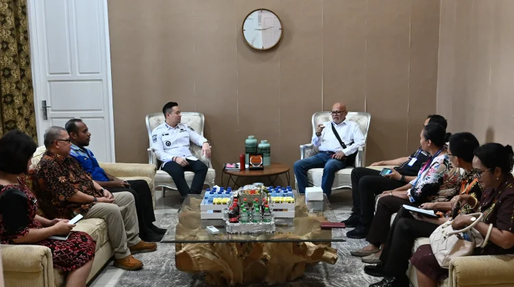 Pemkot Kupang  Dukung  Forum SDA Terpadu  Tanam Air