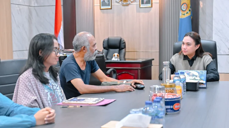 Pengurus Sanggar Teater Satu Timor Audiens  Pemkot Kupang