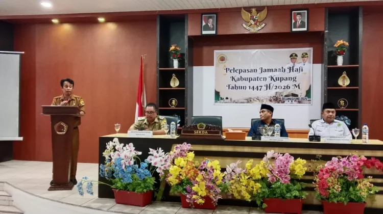 Sekda Kabupaten Kupang Melepas Calon Jemaah Haji Kabupaten Kupang Tahun 2026