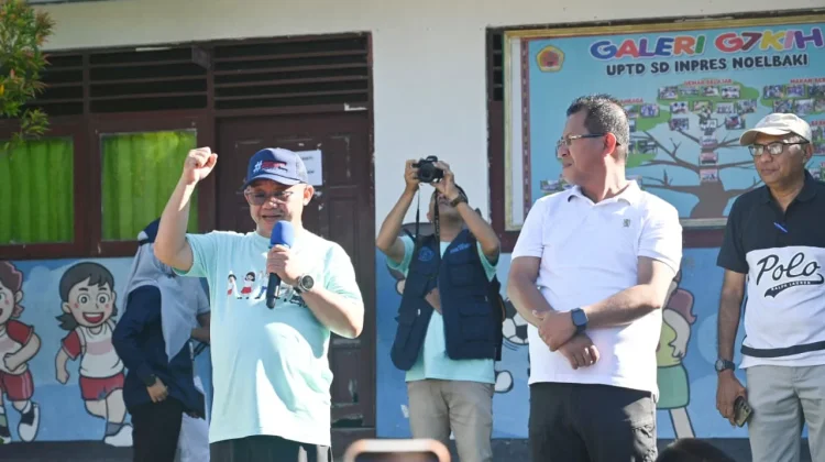 Menteri Pendidikan Kunjungan ke SD I Noelbaki