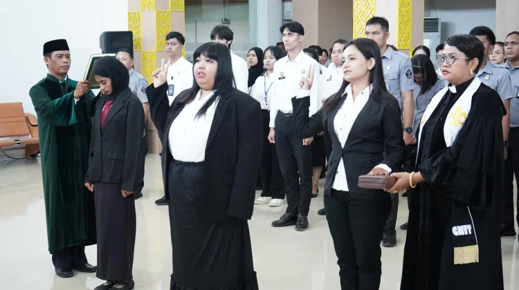 Warga Negara Ganda Dilantik Jadi WNI Kakanwil Kemenkum