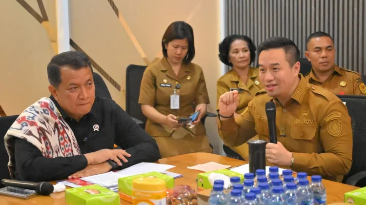 Pengembangan Command Center Pusat pengaduan masyarakat Terintegrasi