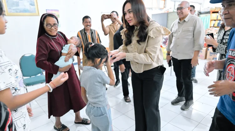 Korban Kebakaran Panti Asuhan Holly Anggel Terima Bantuan