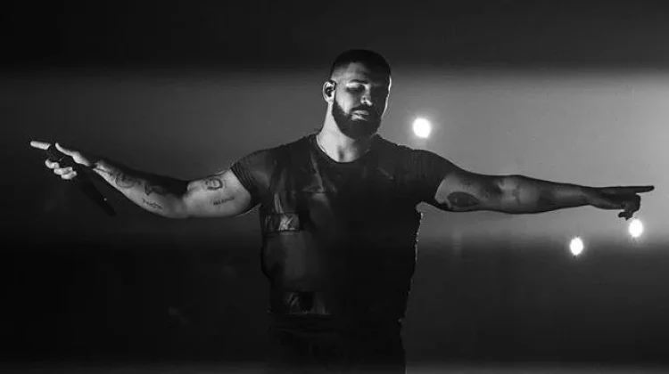 Drake Rilis Tiga Album Baru