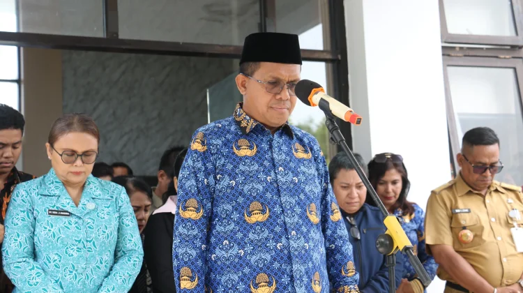 Gugur dalam Tugas, Kadis PMD NTT Alexander Koroh Disambut Prosesi Kehormatan