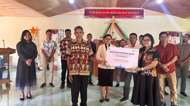 Perokris PLN Sumba Berbagi Kasih di Desa Mbatakapidu