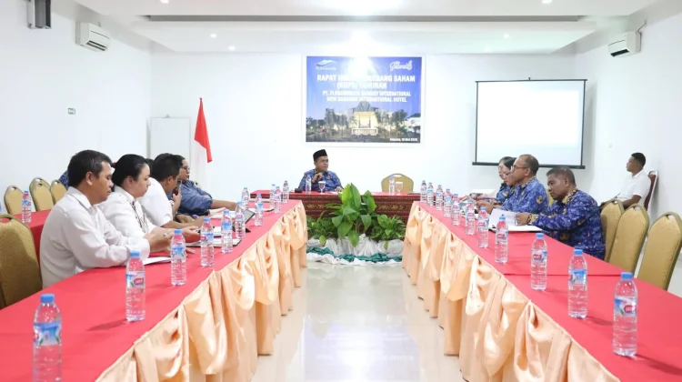 Gubernur NTT Pimpin Rapat Umum Pemegang Saham