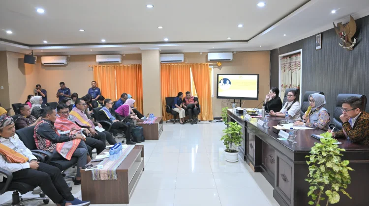Eliminasi Tuberkolosis  Komisi IX DPR RI Lakukan Pengawasan Penanganan