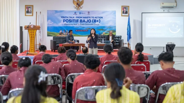 Fey Febri Dorong Mahasiswa eLBajo Kelola Sampah secara Inovatif