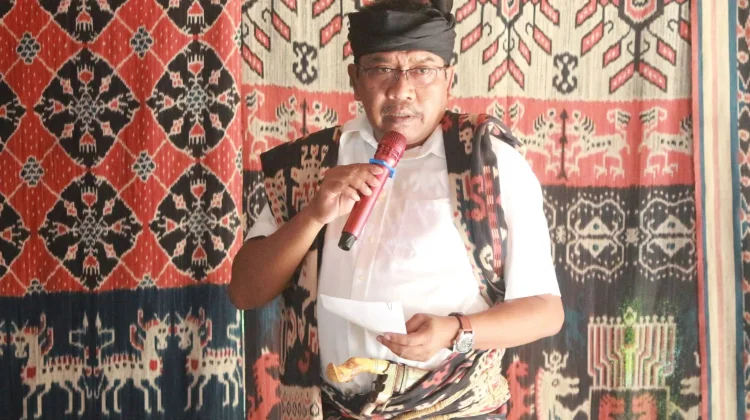 Bupati Kukuhkan dan Perkuat Badan Pengurus Marapu Sumba Timur