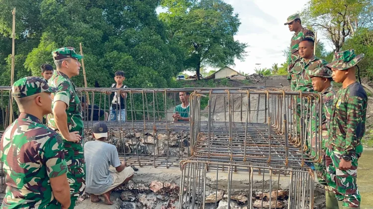 Dandim 1601/Sumba Timur Dampingi Pangdam IX/Udayana Tinjau Infrastruktur