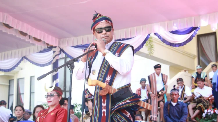 Bupati Sumba Barat Hadiri HUT SBD Ke-19 Bersama Sejumlah Pejabat Daerah Lainnya