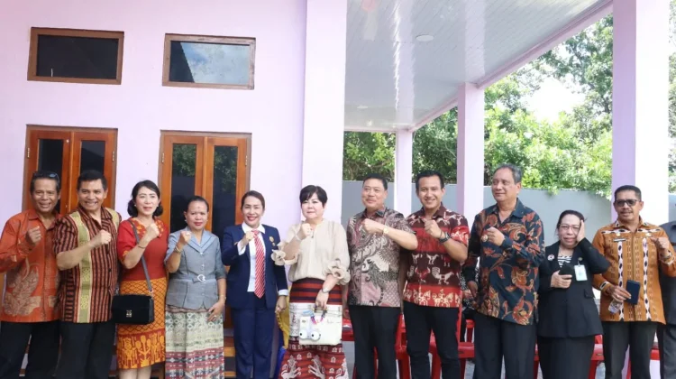 KMP Cakalang Pulihkan Jalur Laut NTT-NTB Resmi beroperasi.