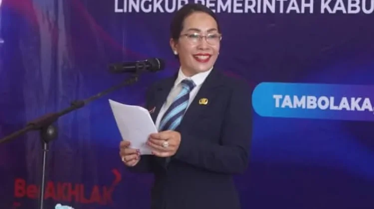 Bupati Ratu Wula Lantik 80 Pejabat Baru SBD
