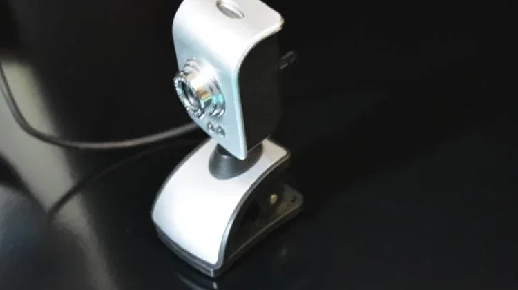 Tips Memilih Webcam yang Berkualitas untuk Meeting, Streaming, dan Konten Digital