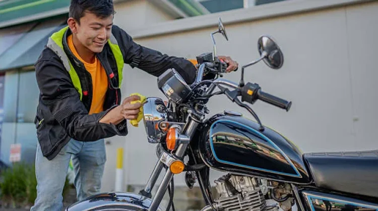 Periksa Kondisi Sepeda Motor saat Akan Bepergian Jauh