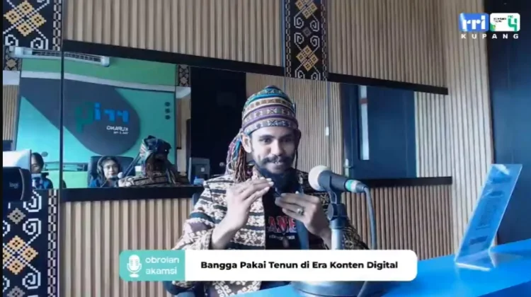 Konten Kreator Tua Adat Promosikan Identitas Budaya