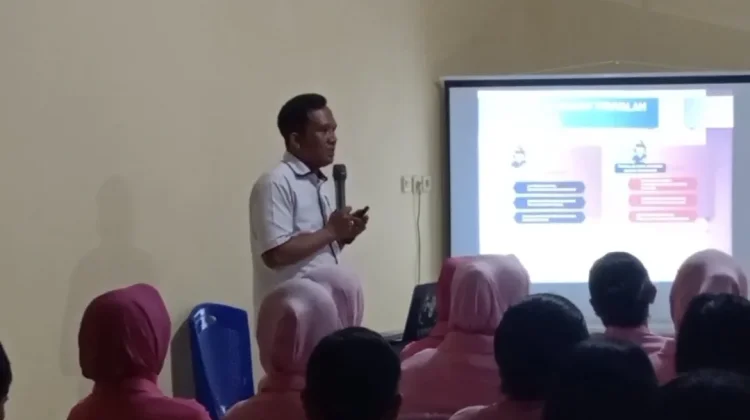 Satresnarkoba Sumba Timur Sosialisasi Pencegahan Narkoba kepada Bhayangkari