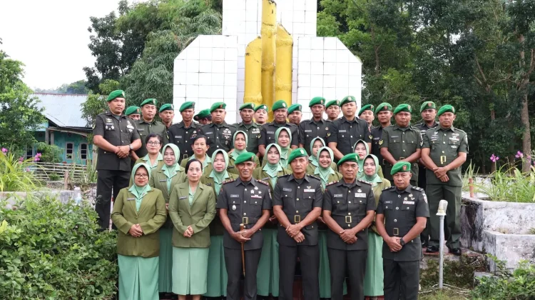 Ziarah di Makam Pahlawan Warnai HUT Kodam Udayana Ke-69 Tahun