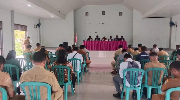 Danramil Walakaka Hadiri Kunker DPRD di Lamboya Sumba