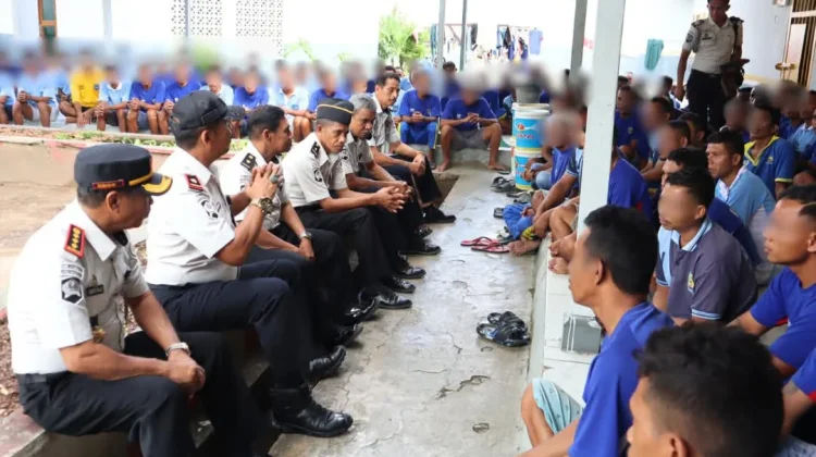 Kakanwil Ditjenpas NTT Dialog Bersama Warga Binaan Lapas Waingapu