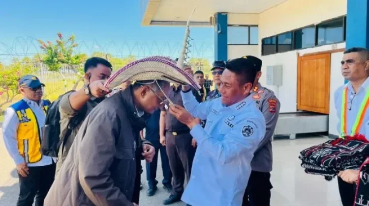Bupati Paulus Henuk Sambut Kunjungan Menteri PU di Rote Ndao