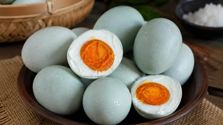 Konsumsi Telur Asin Beri Beragam Manfaat untuk Kesehatan