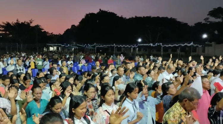 Indonesia Menyembah One Million Worship Satukan Ribuan Jemaat