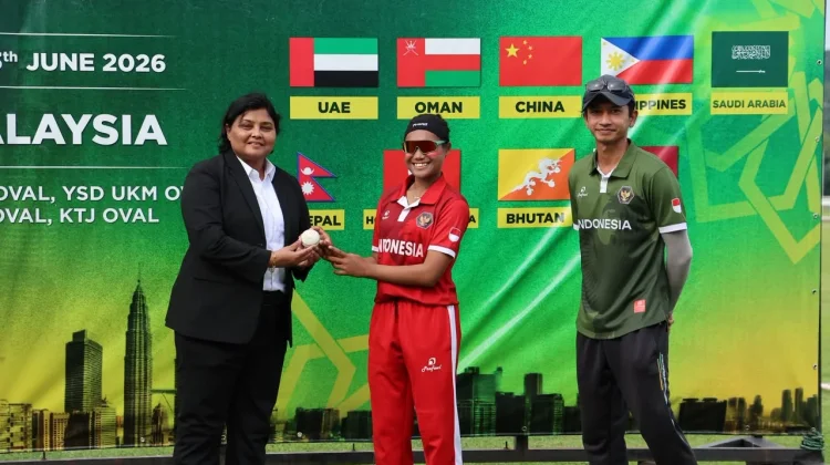 Atlet Cricket NTT Derni Bangi Jadi Bintang Kemenangan Indonesia atas Kuwait