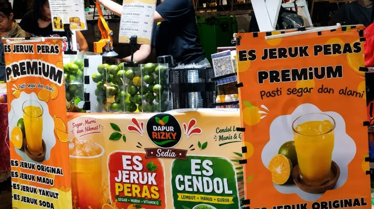 Segar! Es Jeruk Yakult dan Cendol Susu Jadi Andalan Dapur Rizky
