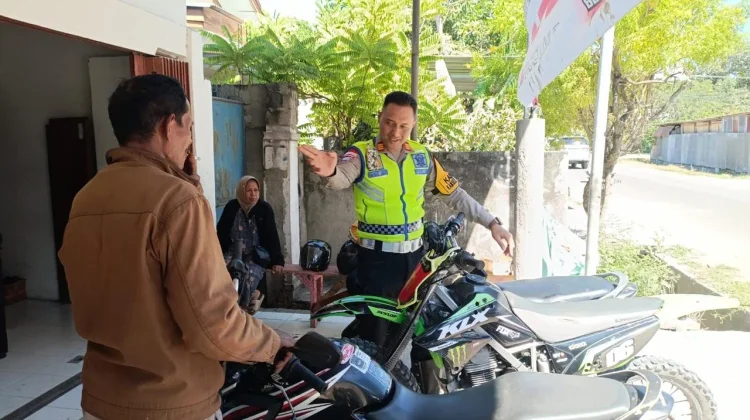 Satlantas Polres Sumba Timur Cegah Peredaran Knalpot Brong di Bengkel